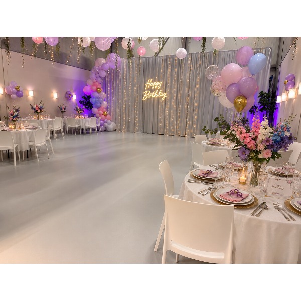 Verjaardag decoratie zaal 2 Verjaardag decoratie zaal 2